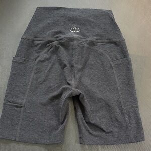 Beyond Yoga high -Waist Gray Women's Bike Shorts with Side Pockets